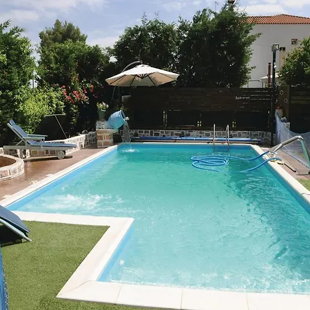 Apartamento Three-bedroom In Faros Avlida *