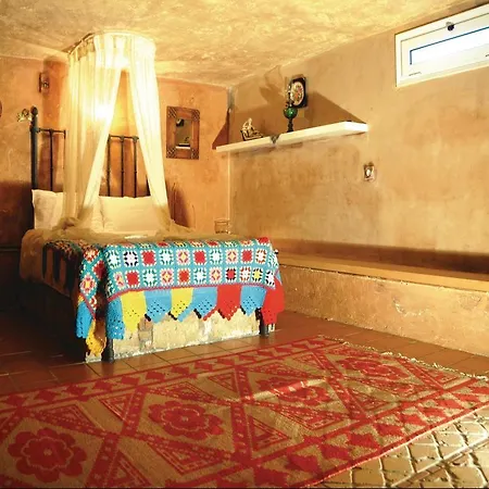 Three-bedroom In Faros Avlida *